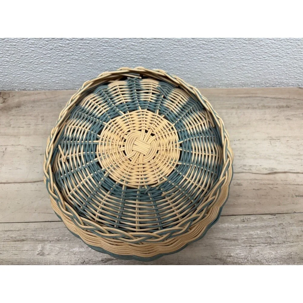 Vtg Handwoven Round Basket 7